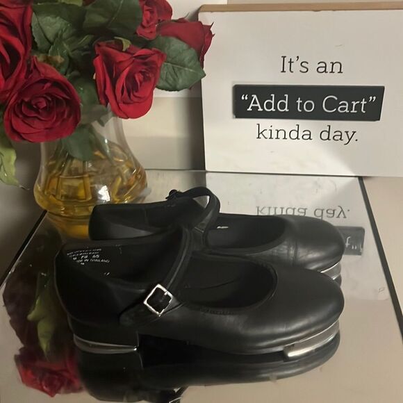 GIRLS CAPEZIO TAP DANCE SHOES - Picture 2 of 8